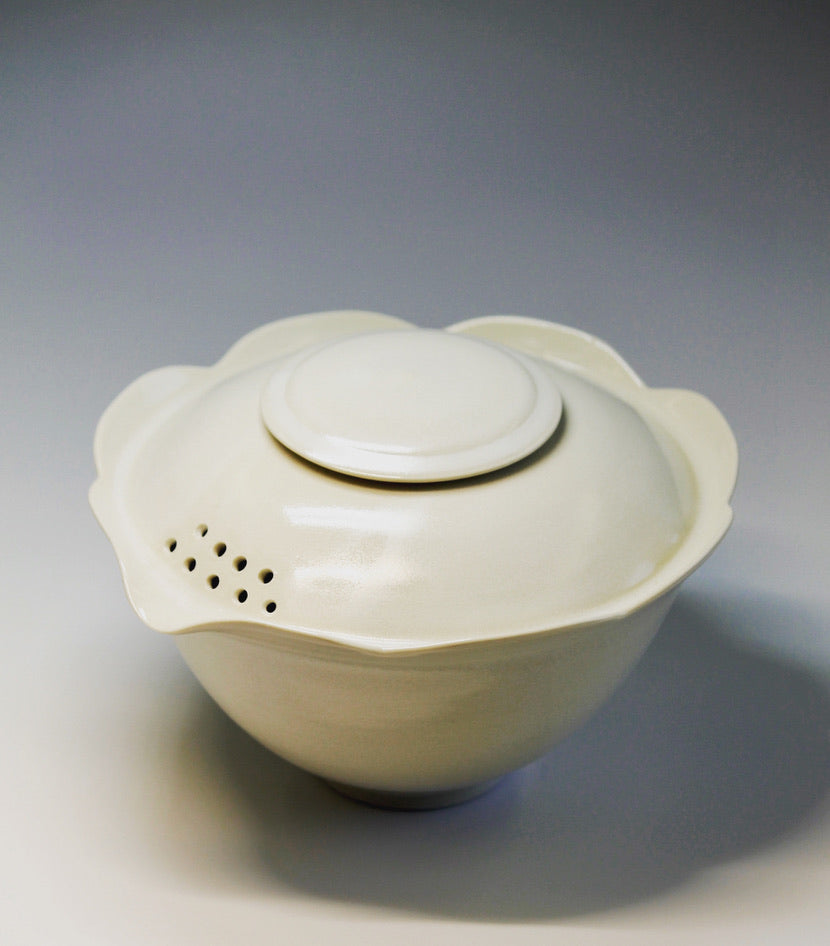 Pottery class - January 6 Tuesday wheel throwing 6.30 pm